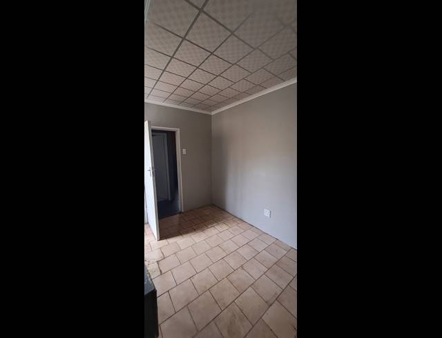 2 BEDROOM SEMI DETACHED FOR SALE IN EASTWOOD